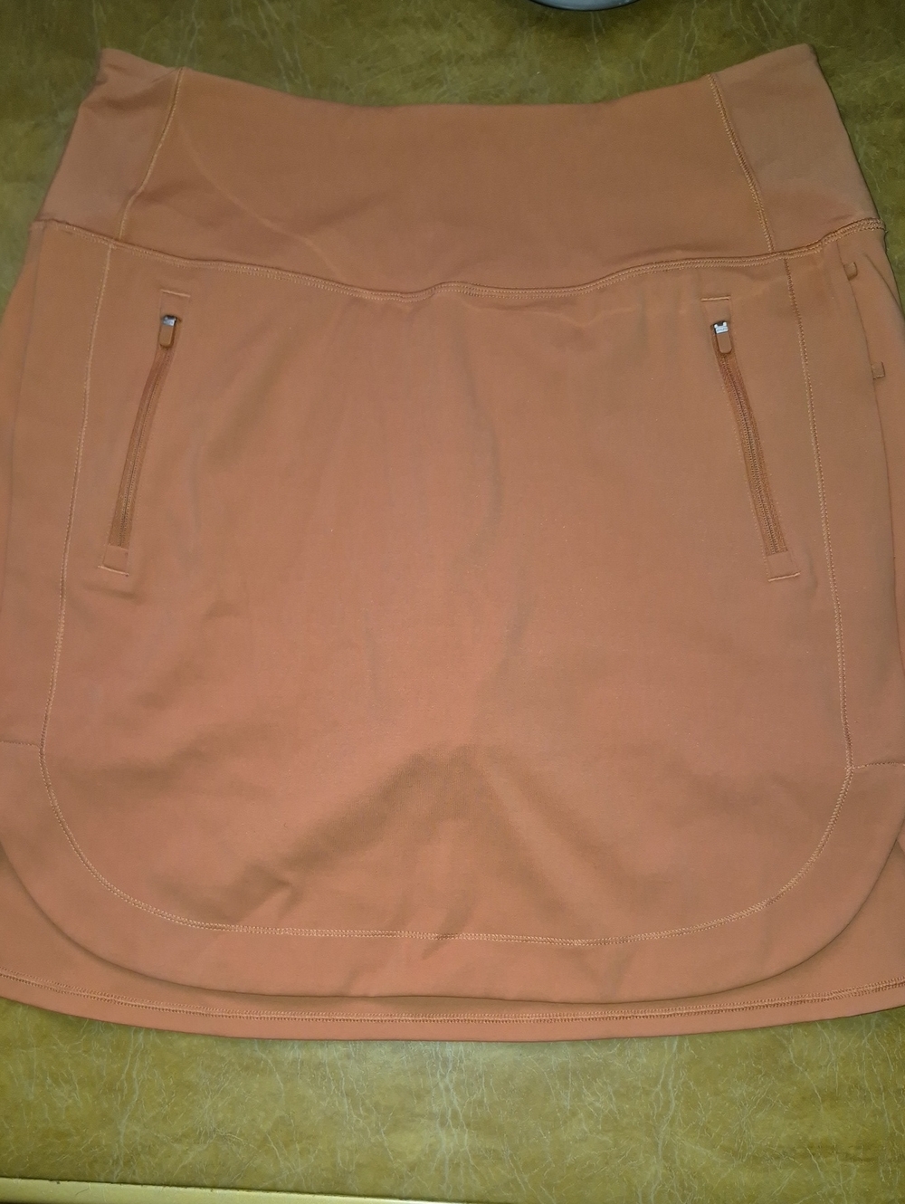 Athleta Coral Peach Fairway Golf Skort..size M..like New